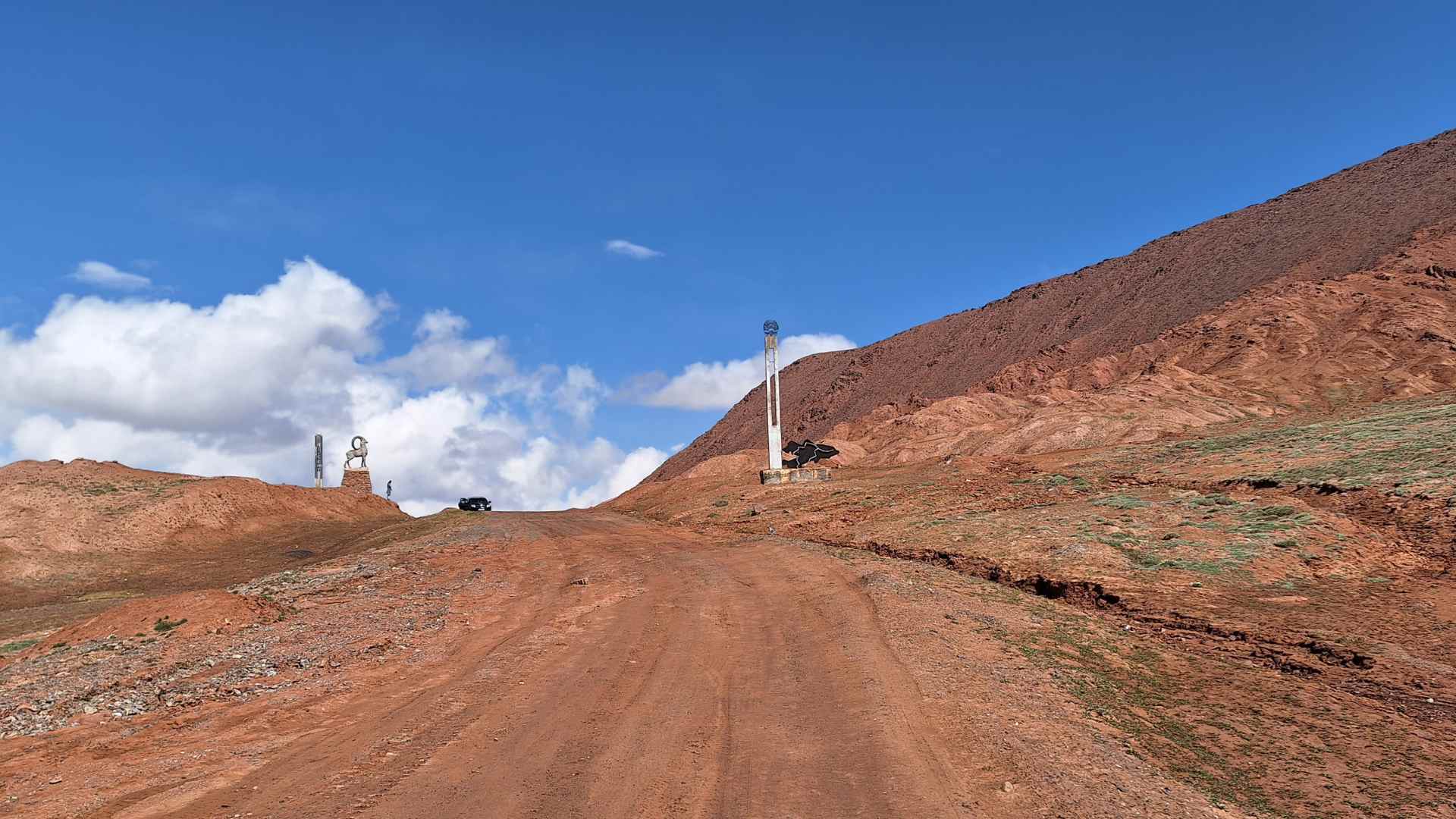 Approaching the pass