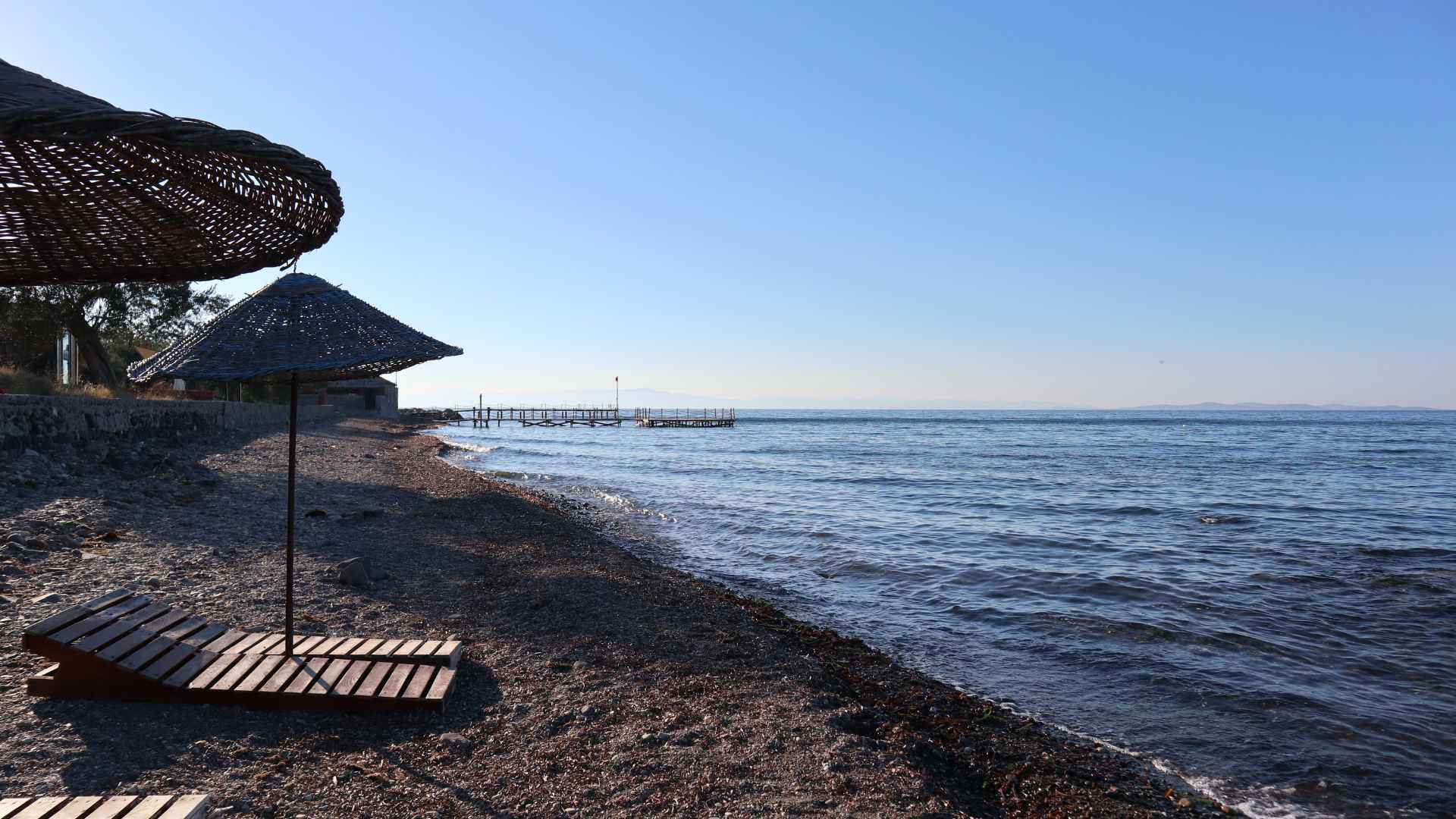 At the northern coast of the Gulf of Edremit