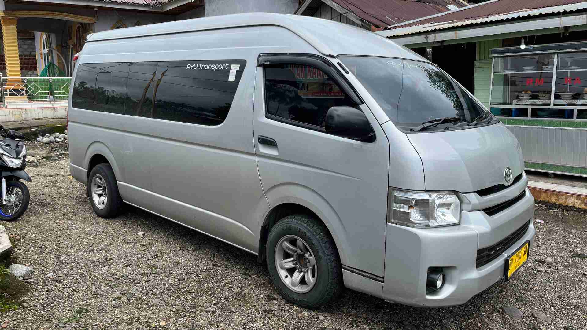 Minibus from Padang to Kersik Tuo