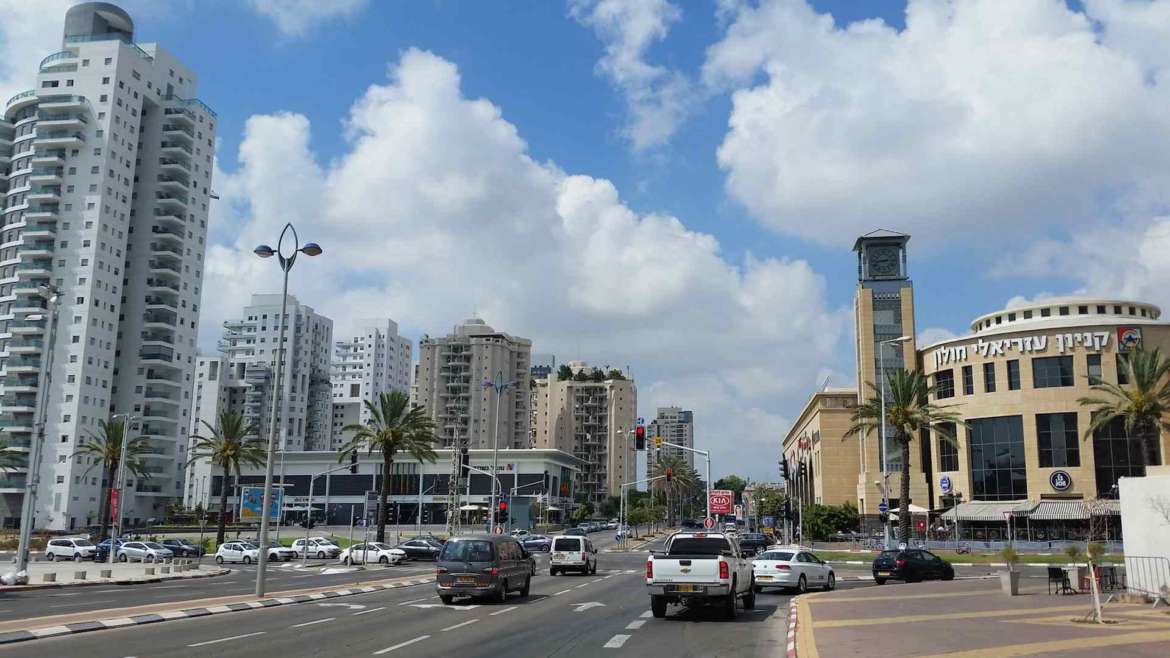 Israel itinerary- around of the modern streets of Tel Aviv
