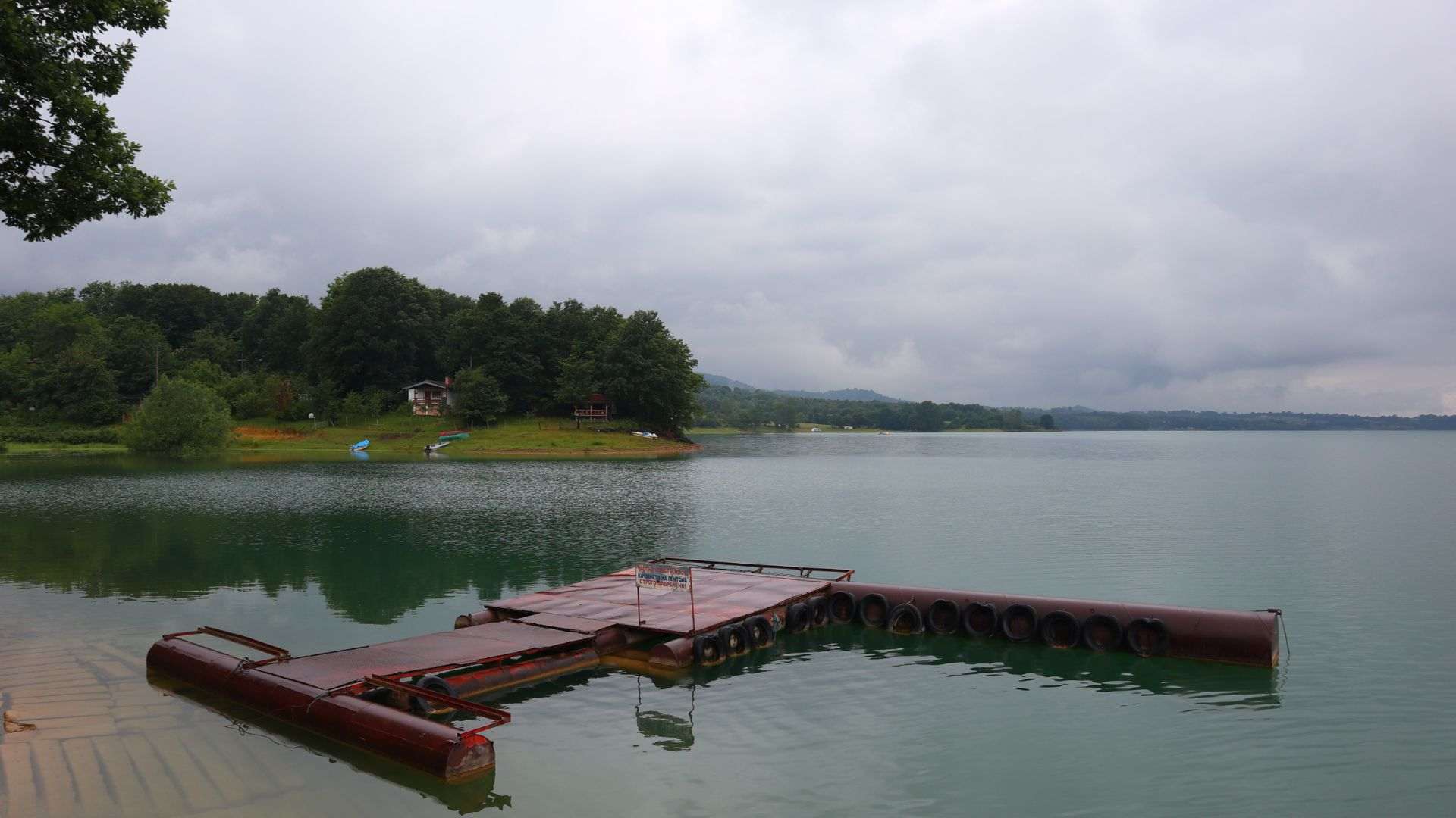 Sopot Dam Lake