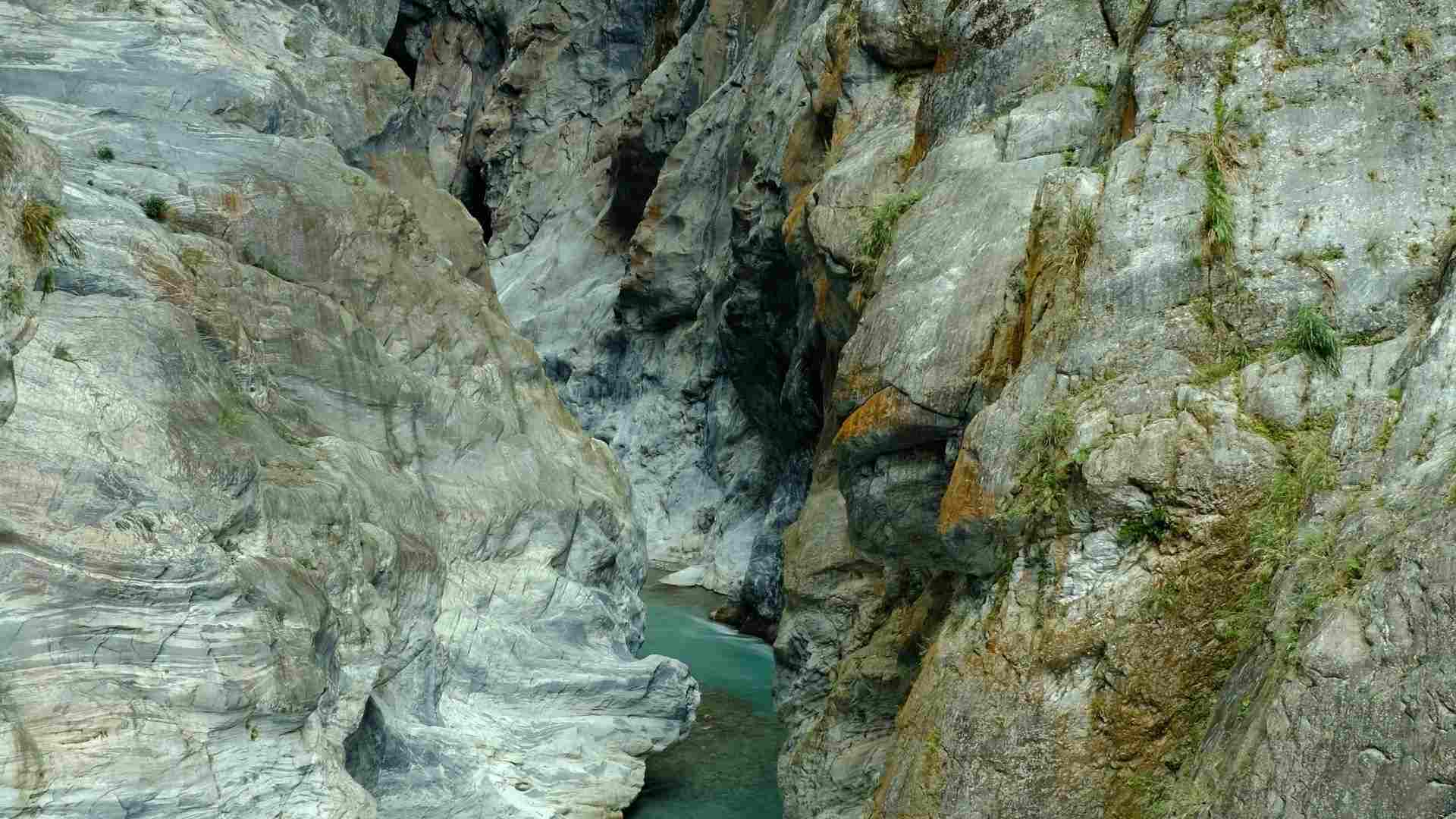 A box canyon