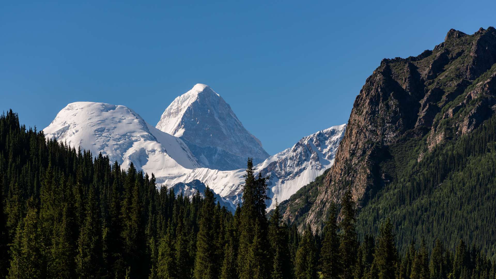 Mount Khan Tengri, Tian Shan