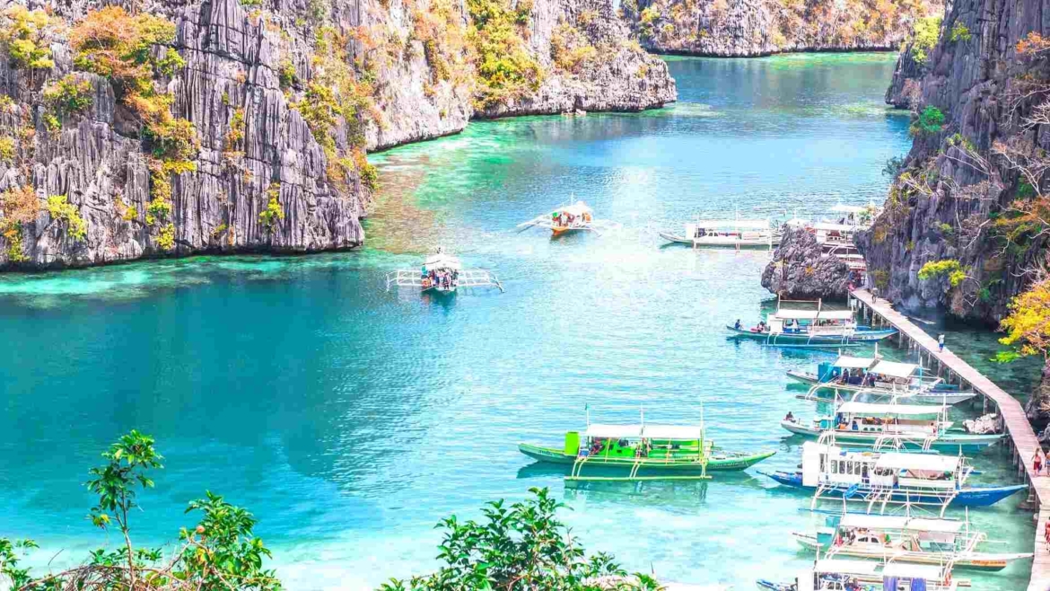 Lagoon in Coron