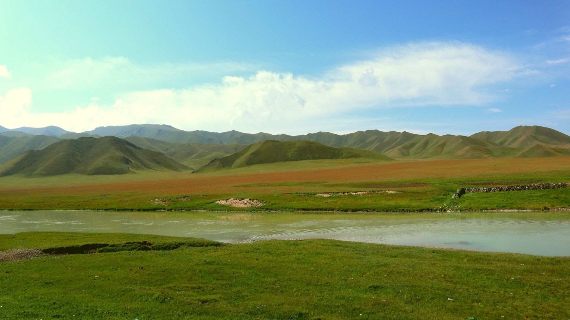 Trekking in Tianshan- Tianshan Grassland