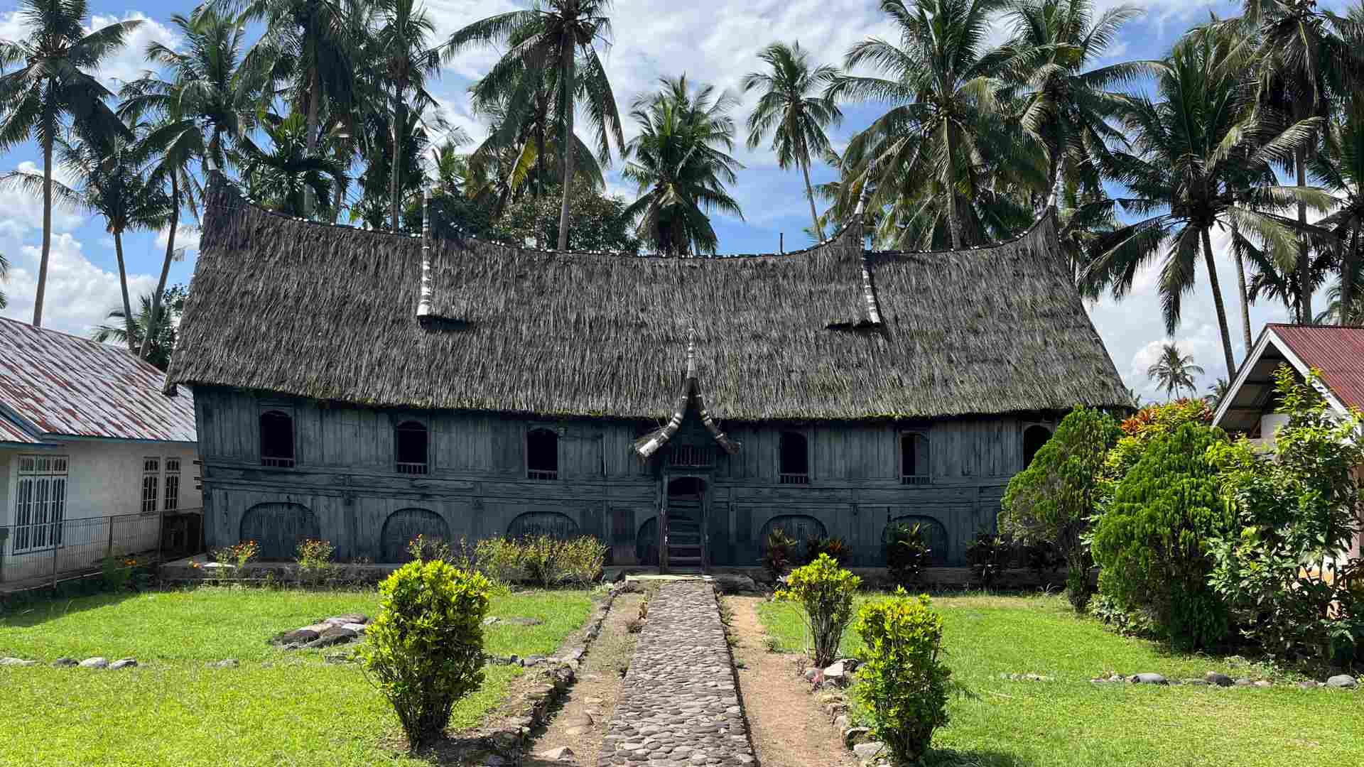 Balimbing- Rumah Tuo Kampai nan Panjang